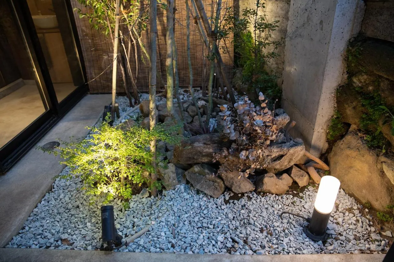 פוג'יסאווה 173 On The Island Enoshima Private Villa 江の島仲見世通り徒歩3分にある1日1組限定の貸切別荘